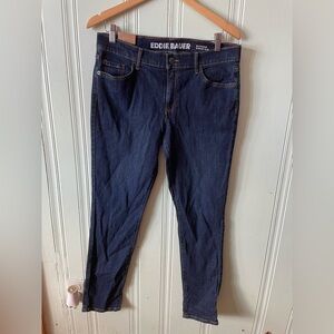 🔊 Eddie Bauer | NEW Size 4 Boyfriend Jeans